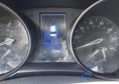 2018 Toyota C-Hr Xle Premium z USA, uszkodzony, nr VIN NMTKHMBX8JR042383